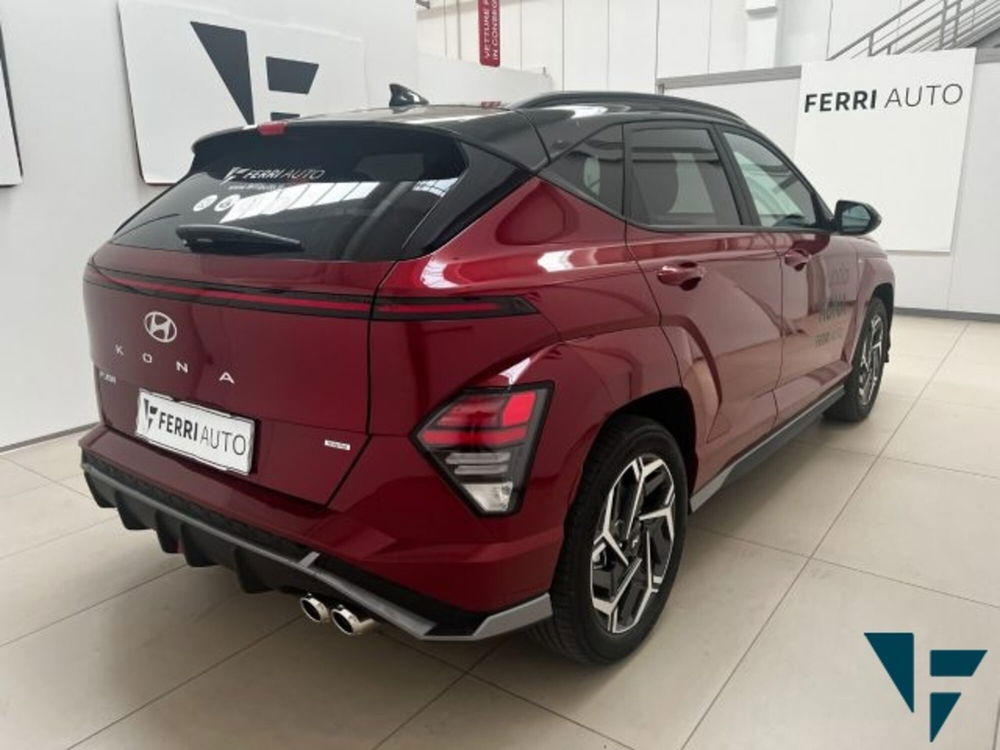 Hyundai Kona HEV 1.6 DCT NLine nuova a Tavagnacco (5)