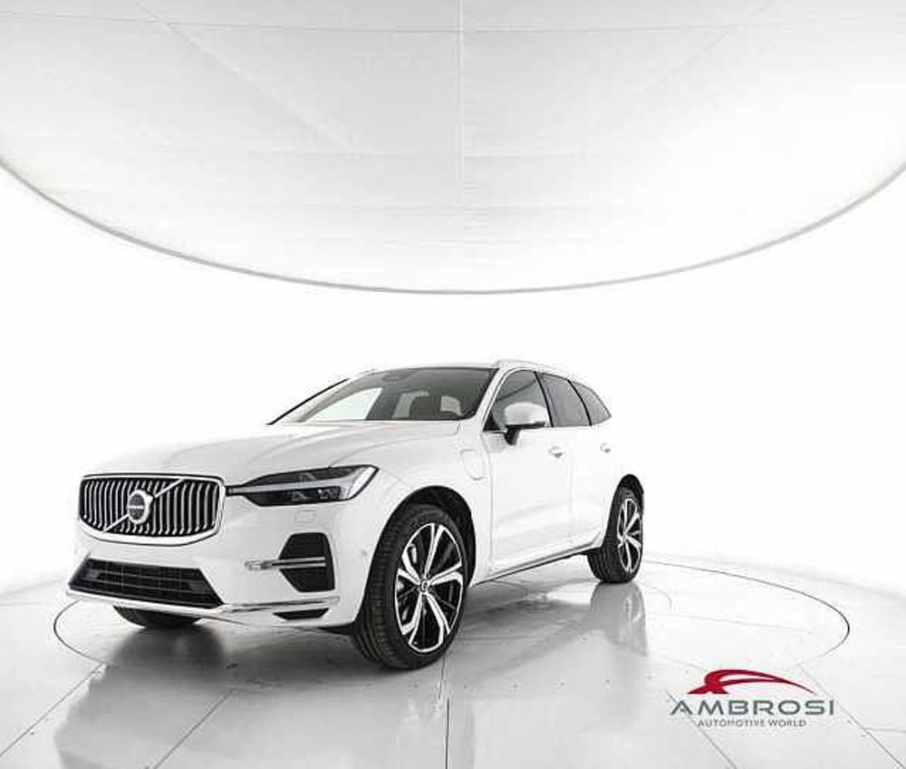 Volvo XC60 nuova a Viterbo