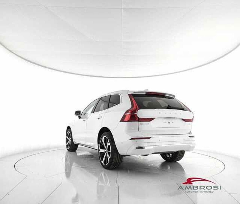 Volvo XC60 nuova a Viterbo (4)