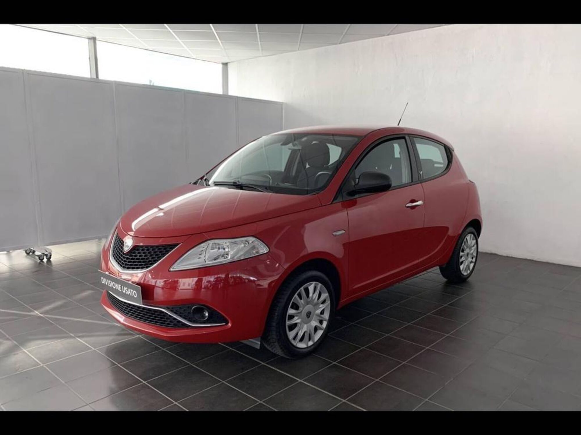 Lancia Ypsilon 1.2 69 CV 5 porte Mya del 2017 usata a Torino