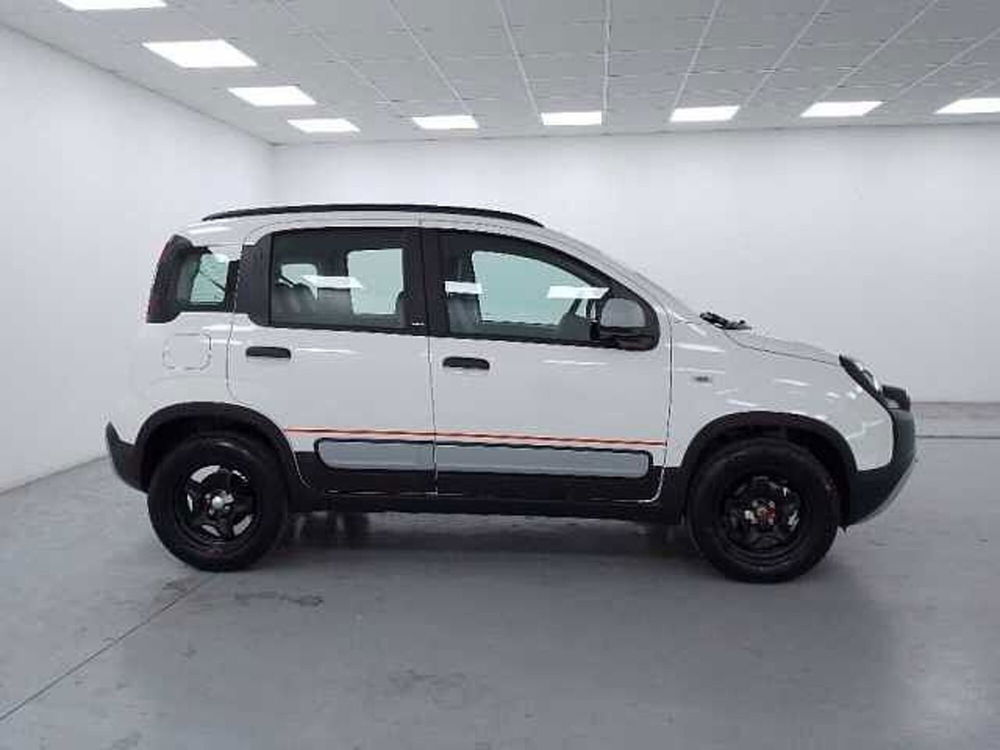 Fiat Panda 1.0 firefly hybrid s&s 70cv 5p.ti nuova a Cuneo (4)