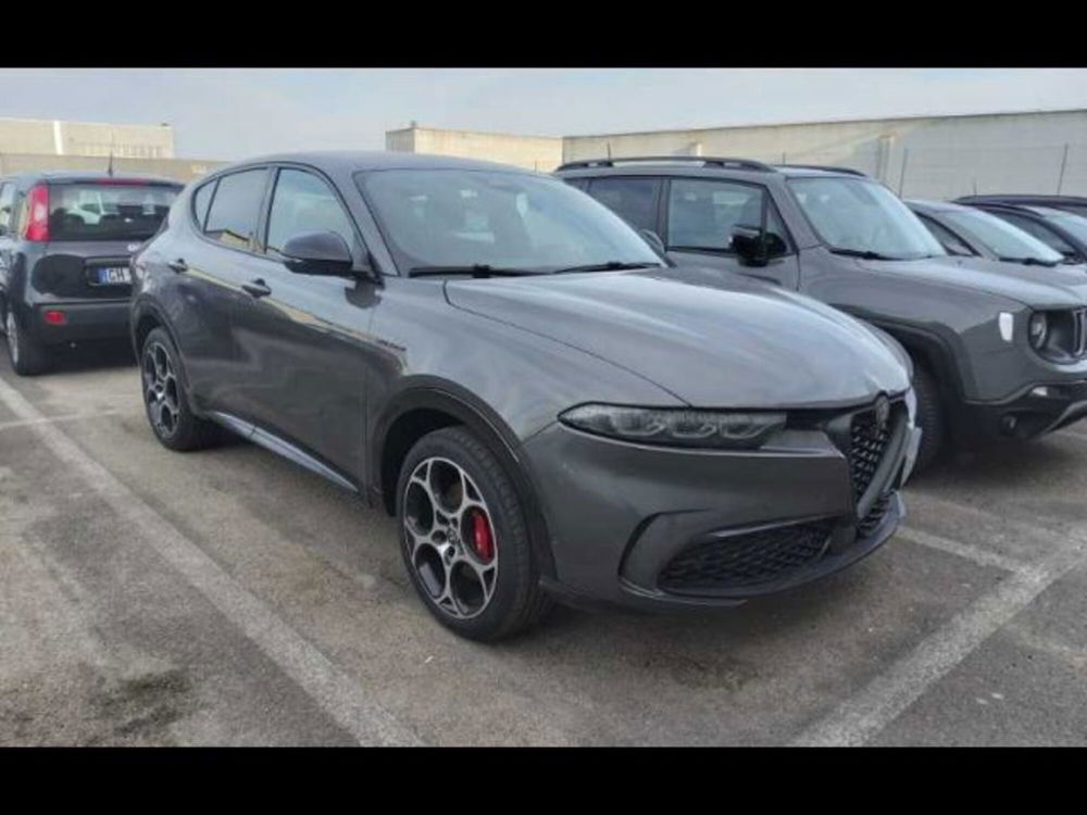 Alfa Romeo Tonale usata a Lecce (3)