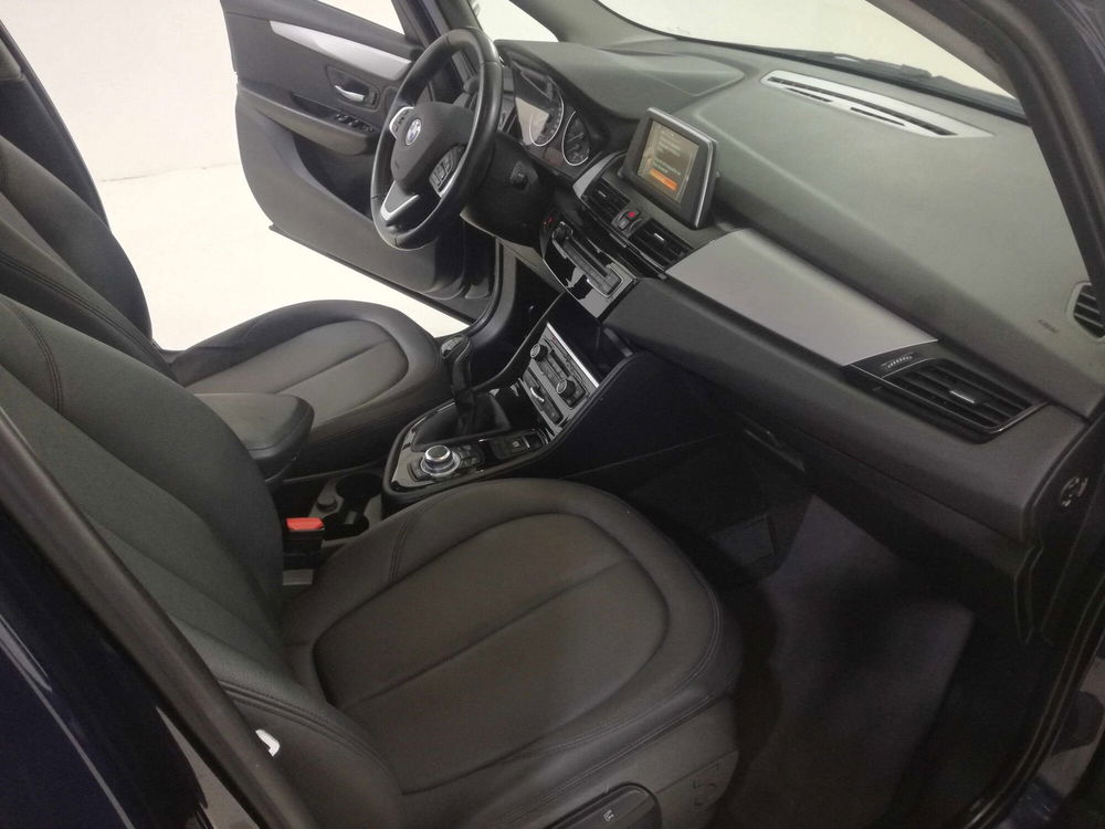 BMW Serie 2 Active Tourer usata a Salerno (9)