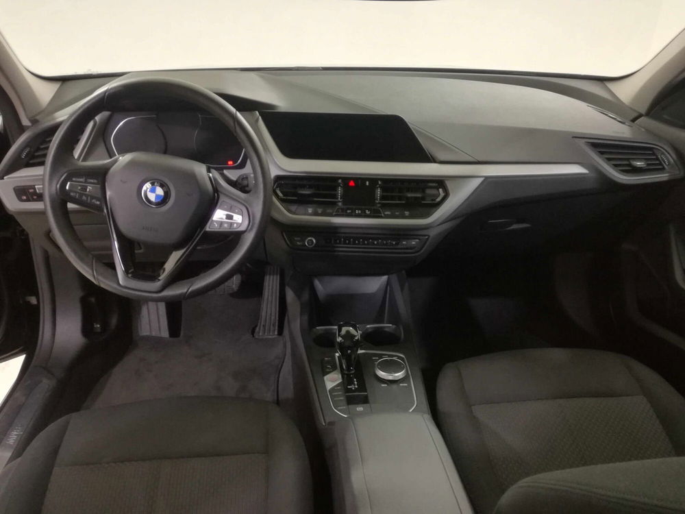 BMW Serie 1 5p. usata a Salerno (8)