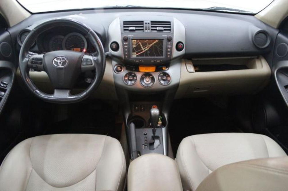 Toyota Rav4 usata a Potenza (7)