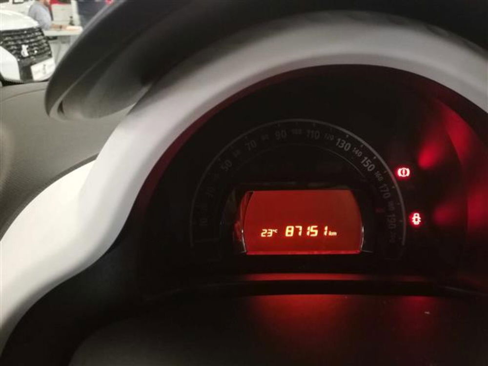 Renault Twingo usata a Napoli (10)