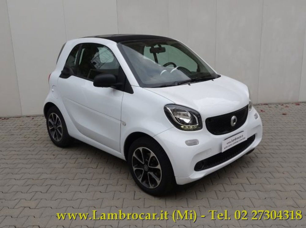 smart Fortwo 70 1.0 Passion  del 2016 usata a Cologno Monzese (2)