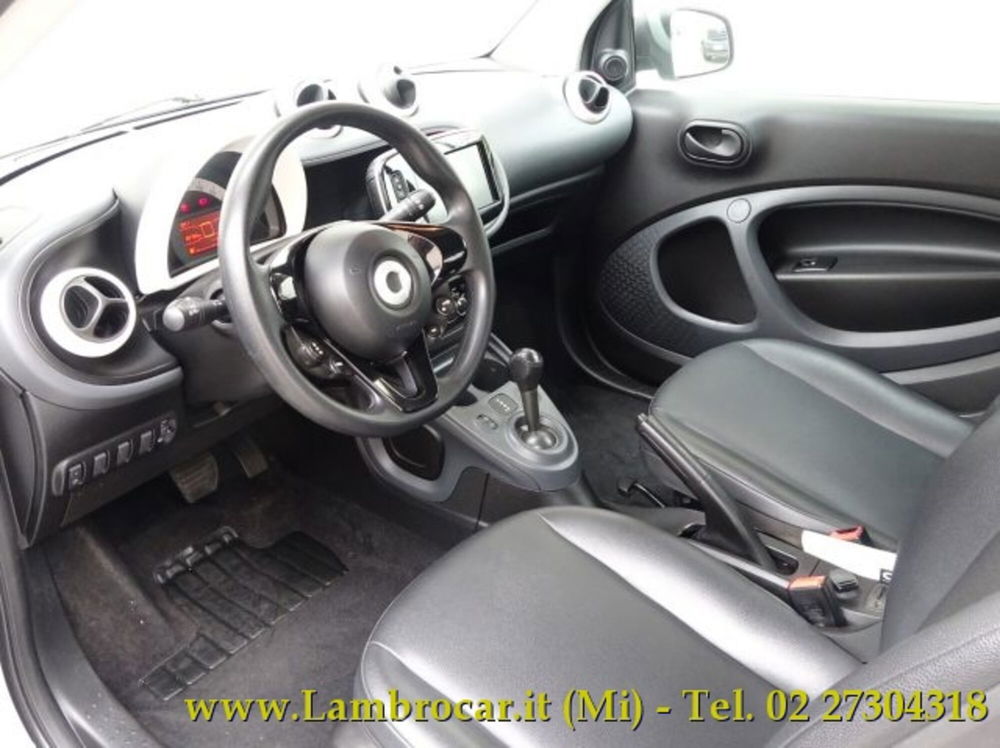 smart Fortwo 70 1.0 Passion  del 2016 usata a Cologno Monzese (4)