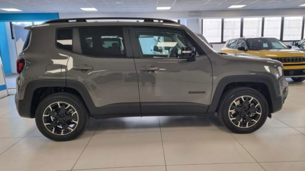 Jeep Renegade nuova a Aosta (6)