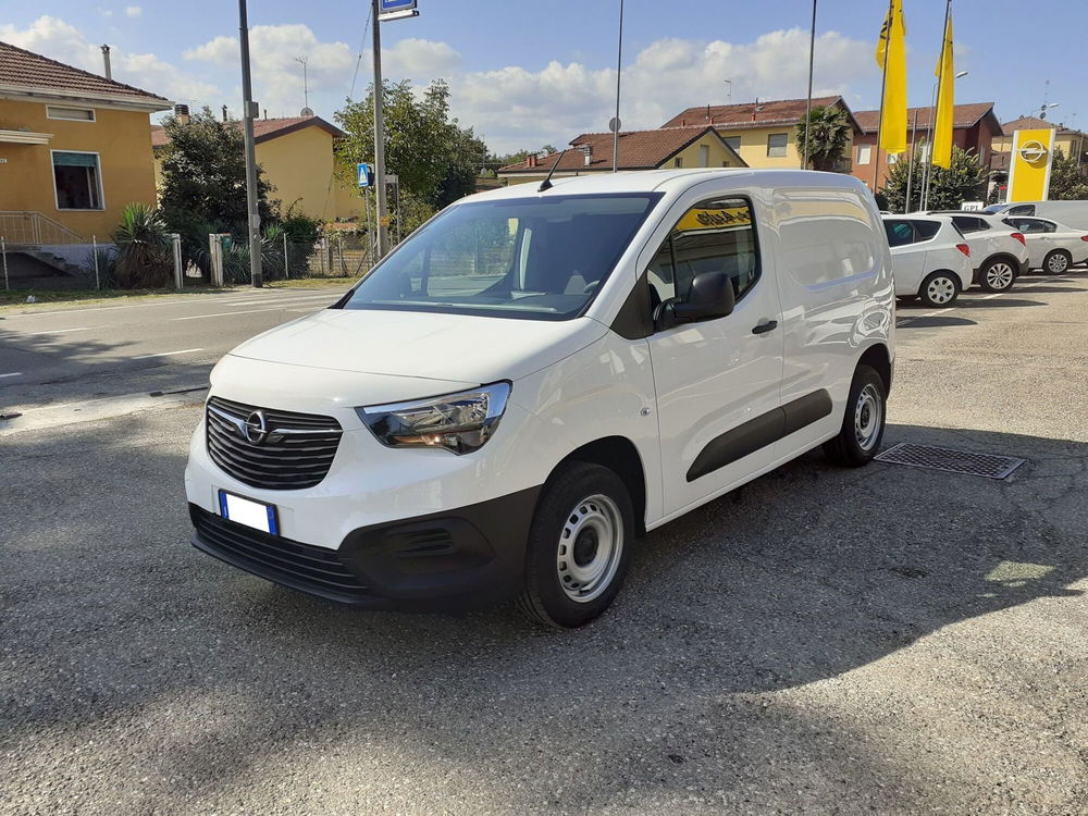 Opel Combo Furgone Cargo 1.5 Diesel 100CV PC 650kg Edition  nuova a Fidenza