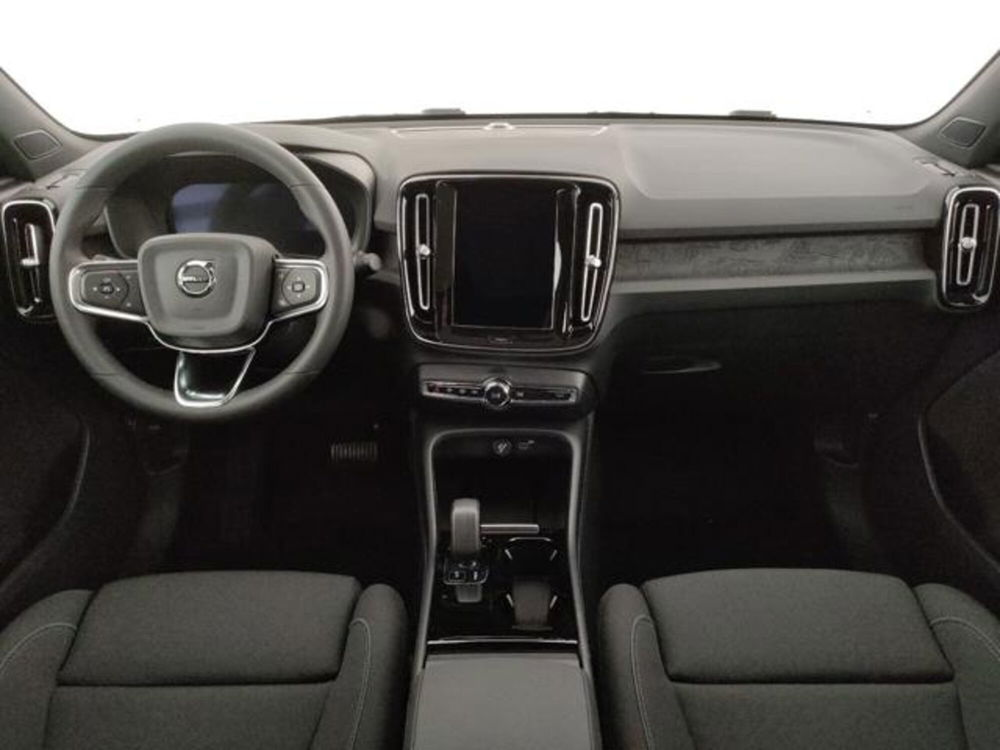 Volvo C40 nuova a Modena (10)