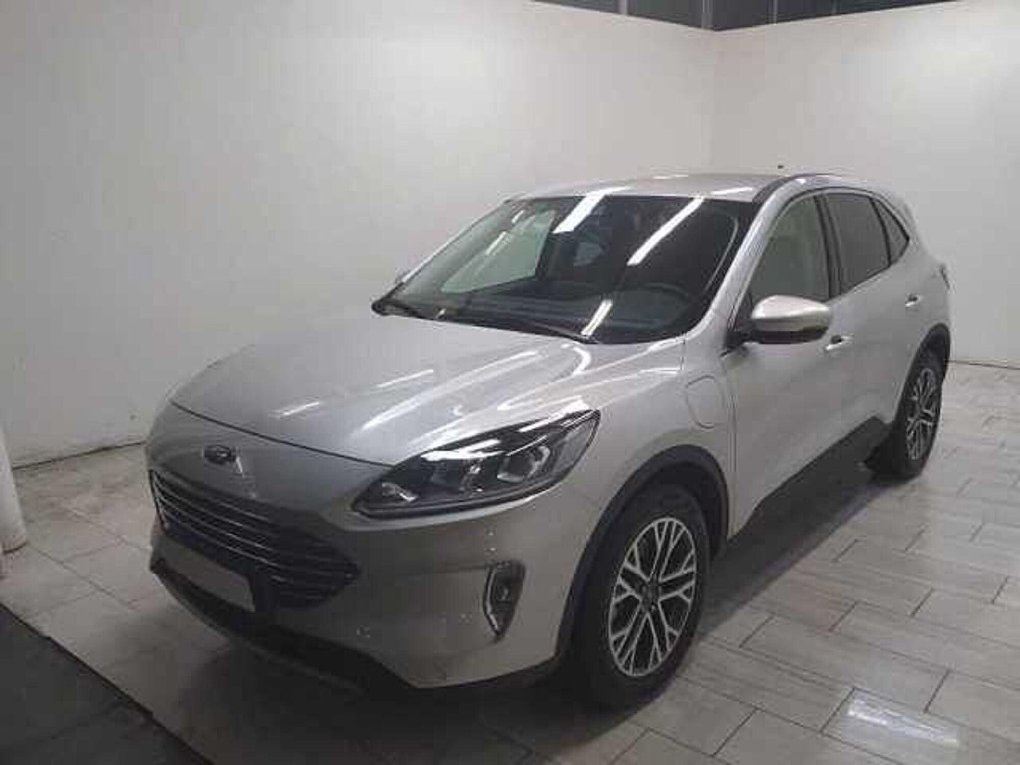 Ford Kuga 2.5 Plug In Hybrid 225 CV CVT 2WD Titanium  del 2020 usata a Cuneo