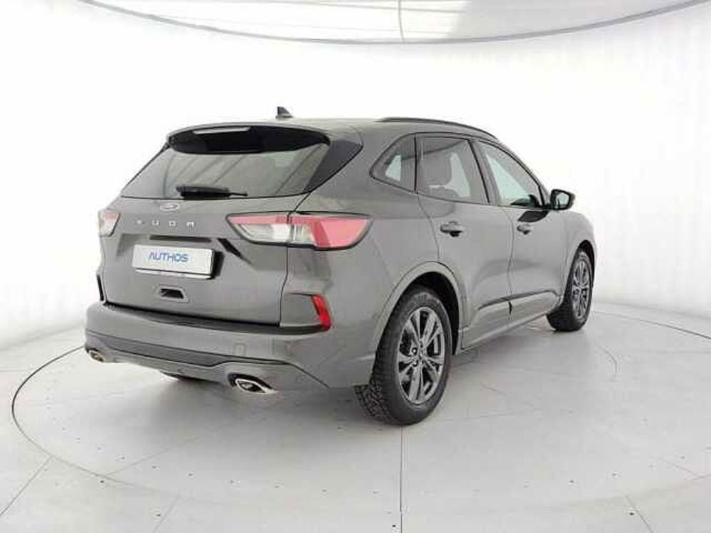 Ford Kuga 1.5 EcoBlue 120 CV 2WD ST-Line X  del 2020 usata a Torino (4)