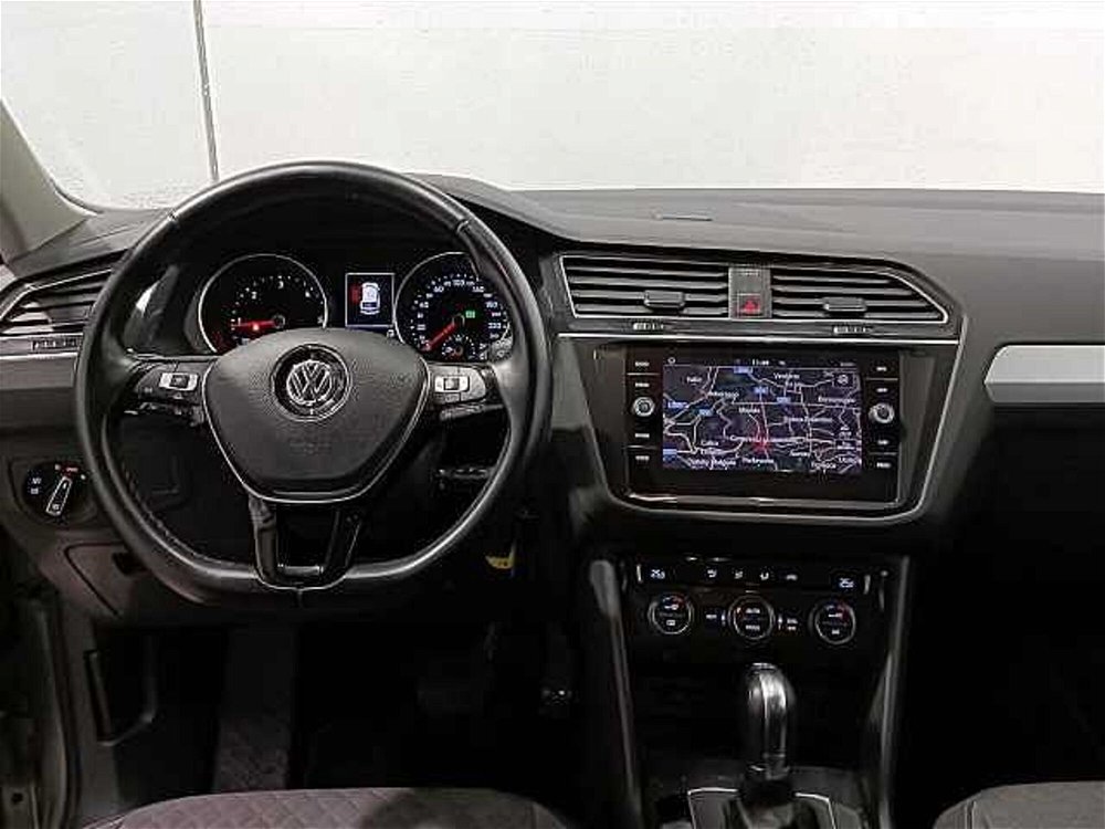 Volkswagen Tiguan 2.0 TDI 150CV 4MOTION DSG Sport & Style BMT del 2019 usata a Brivio (5)