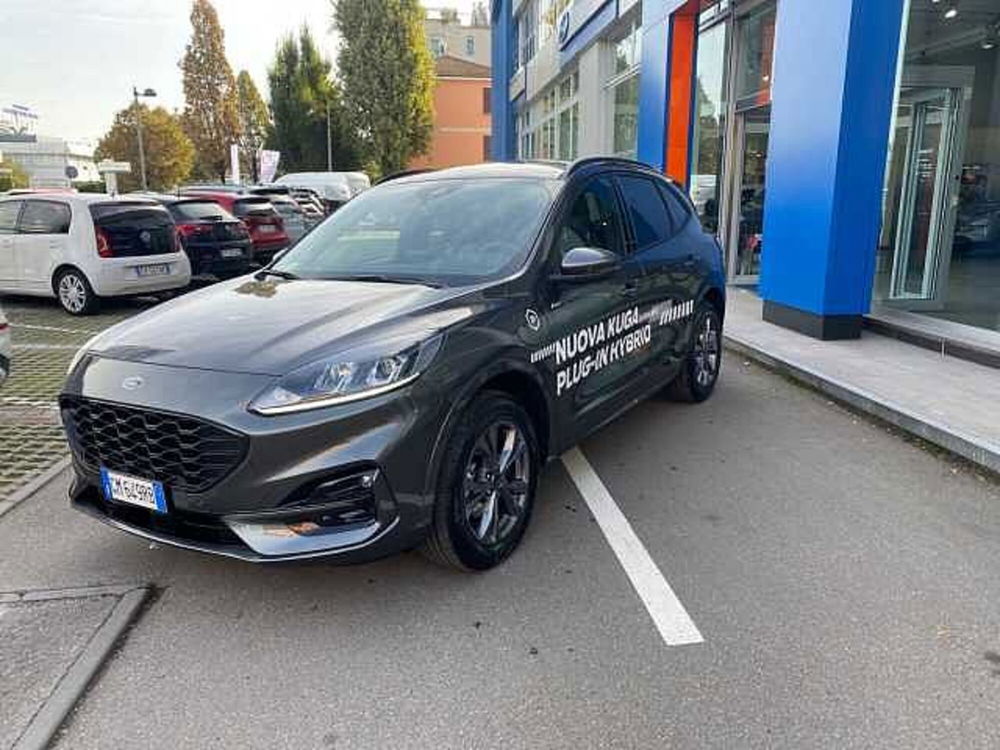 Ford Kuga 2.5 Plug In Hybrid 225 CV CVT 2WD ST-Line  del 2023 usata a Reggio nell'Emilia (2)