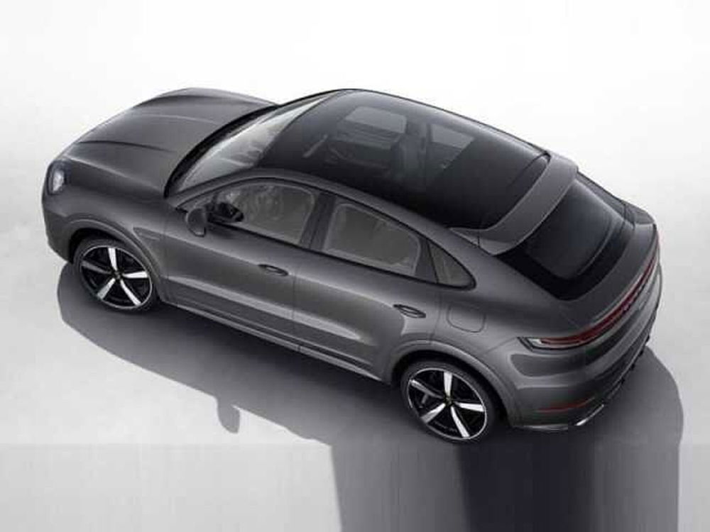 Porsche Cayenne Coupé nuova a Vicenza (4)