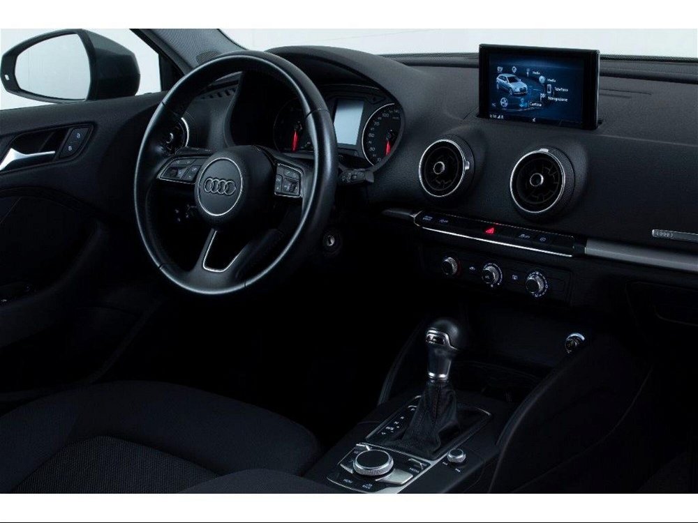 Audi A3 Sportback 2.0 TDI S tronic Attraction del 2018 usata a Paruzzaro (3)