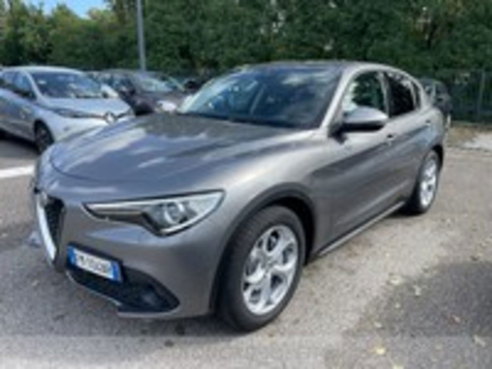 Alfa Romeo Stelvio Stelvio 2.2 t Sprint rwd 160cv auto del 2017 usata a Pordenone