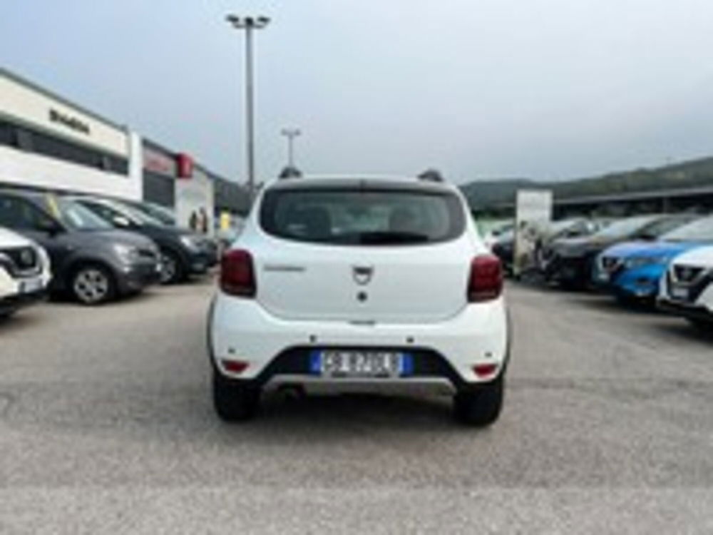 Dacia Sandero Stepway 0.9 TCe 90 CV Comfort  del 2020 usata a Pordenone (4)