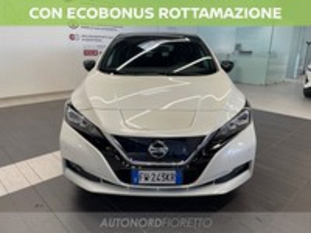 Nissan Leaf 3.ZERO 40kWh del 2019 usata a Pordenone (2)