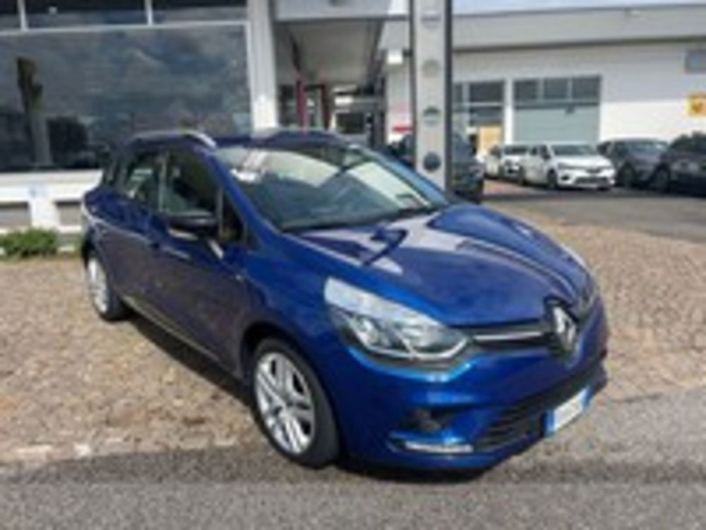 Renault Clio Sporter dCi 8V 75 CV Moschino Life del 2019 usata a Pordenone (3)