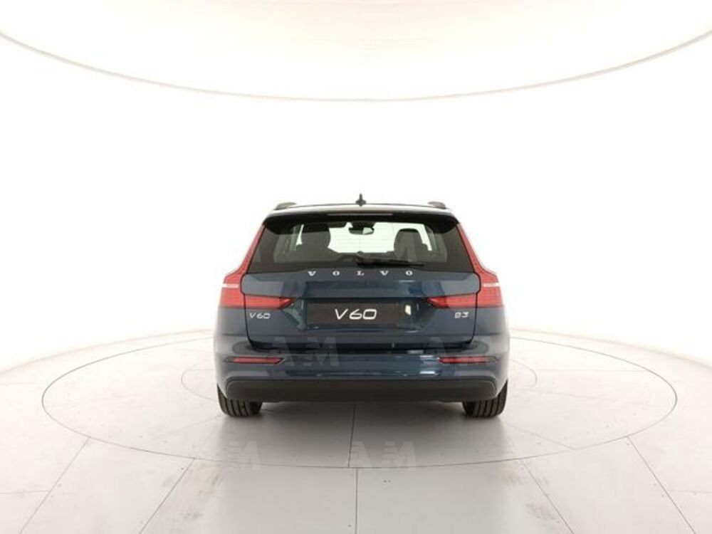Volvo V60 B3 automatico Core  nuova a Modena (4)