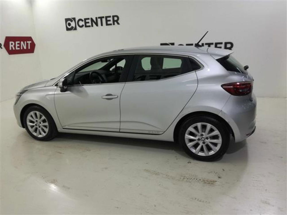 Renault Clio 1.0 tce Evolution Gpl 100cv del 2022 usata a Salerno (3)