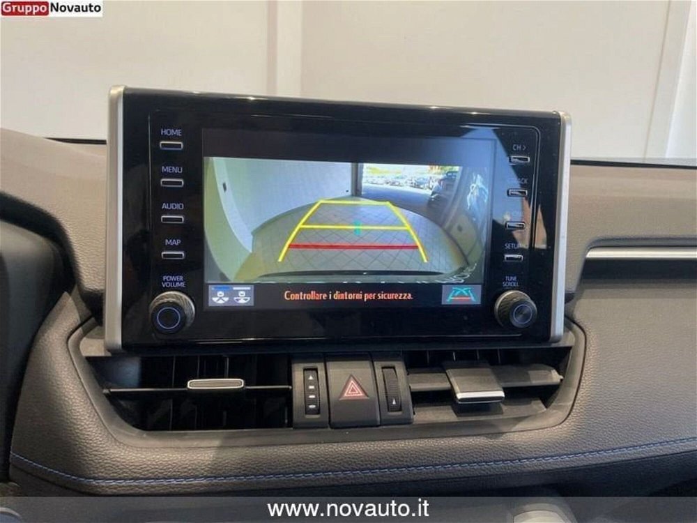Toyota Rav4 HV (218CV) E-CVT 2WD Style  del 2019 usata a Varese (5)
