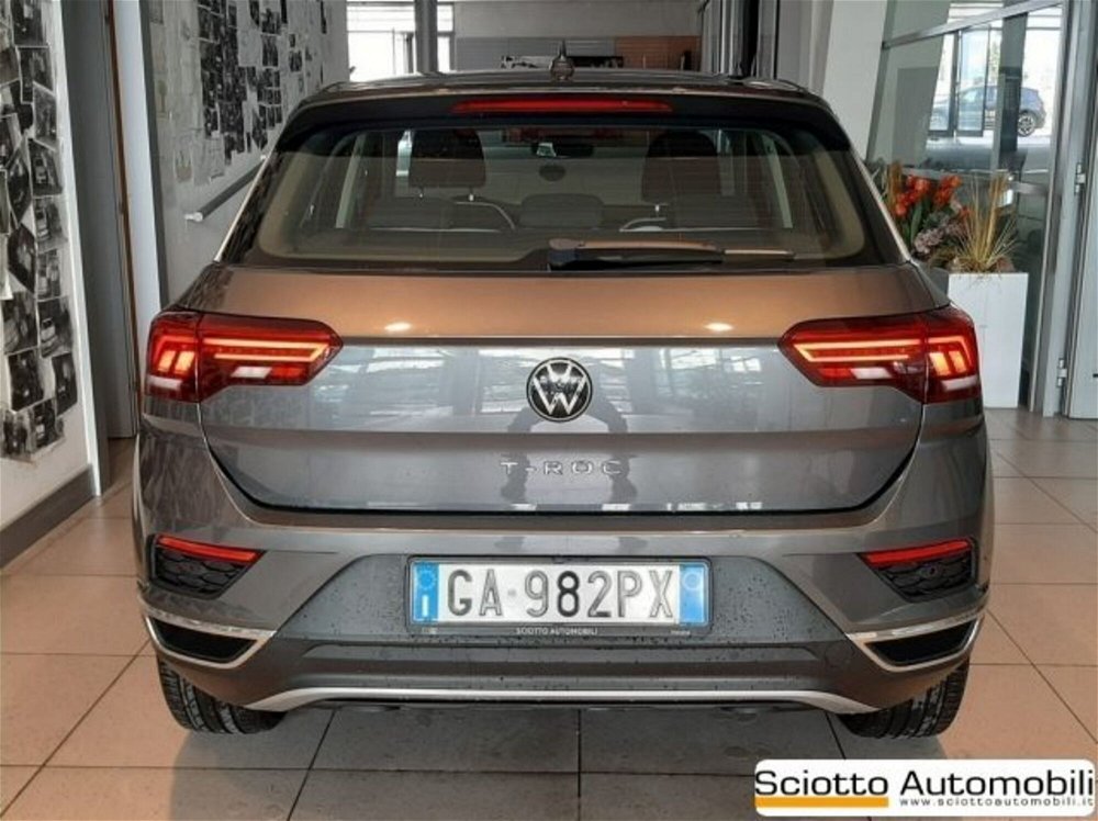 Volkswagen T-Roc 1.6 TDI SCR Advanced BlueMotion Technology del 2020 usata a Messina (2)