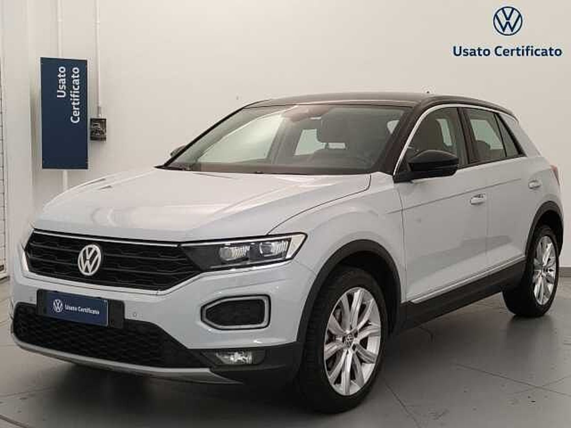 Volkswagen T-Roc 1.6 TDI SCR Advanced BlueMotion Technology del 2020 usata a Busto Arsizio