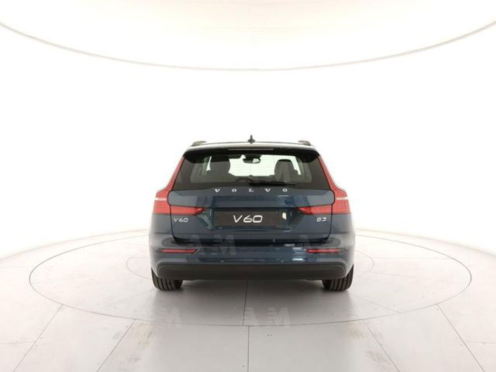 Volvo V60 B3 automatico Core  nuova a Modena (4)