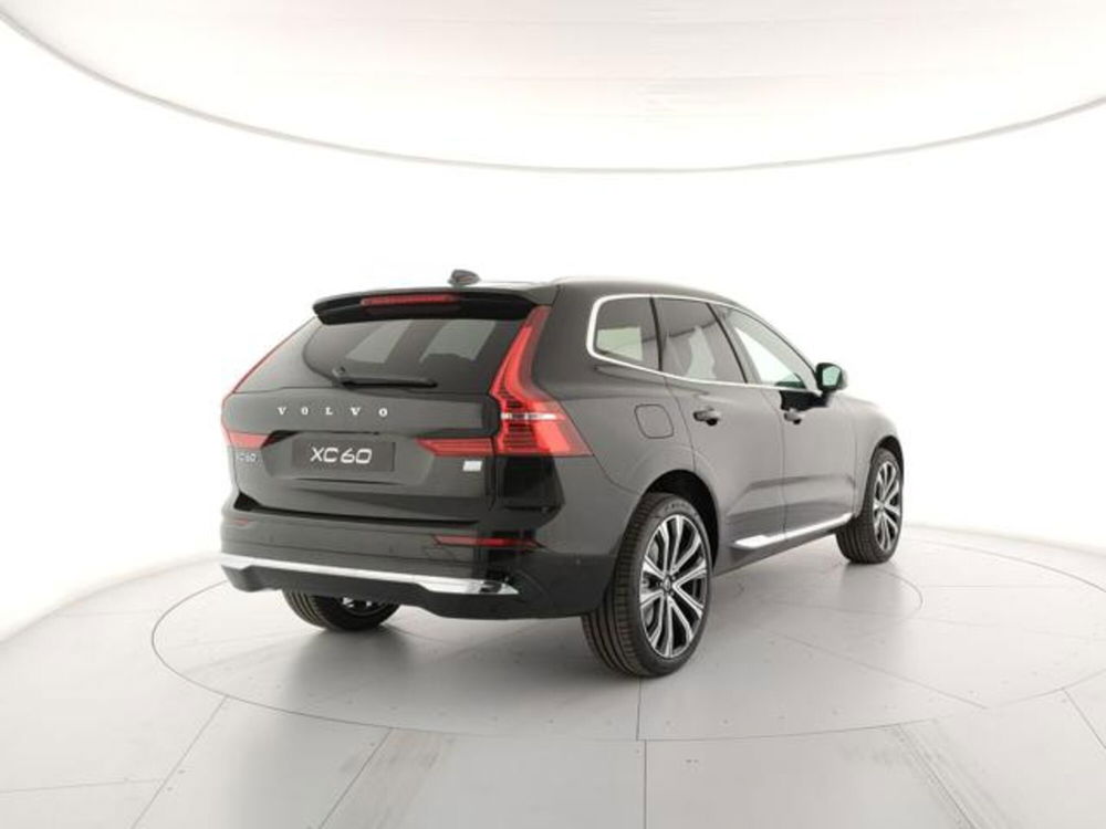 Volvo XC60 T6 AWD Geartronic R-design  nuova a Modena (5)