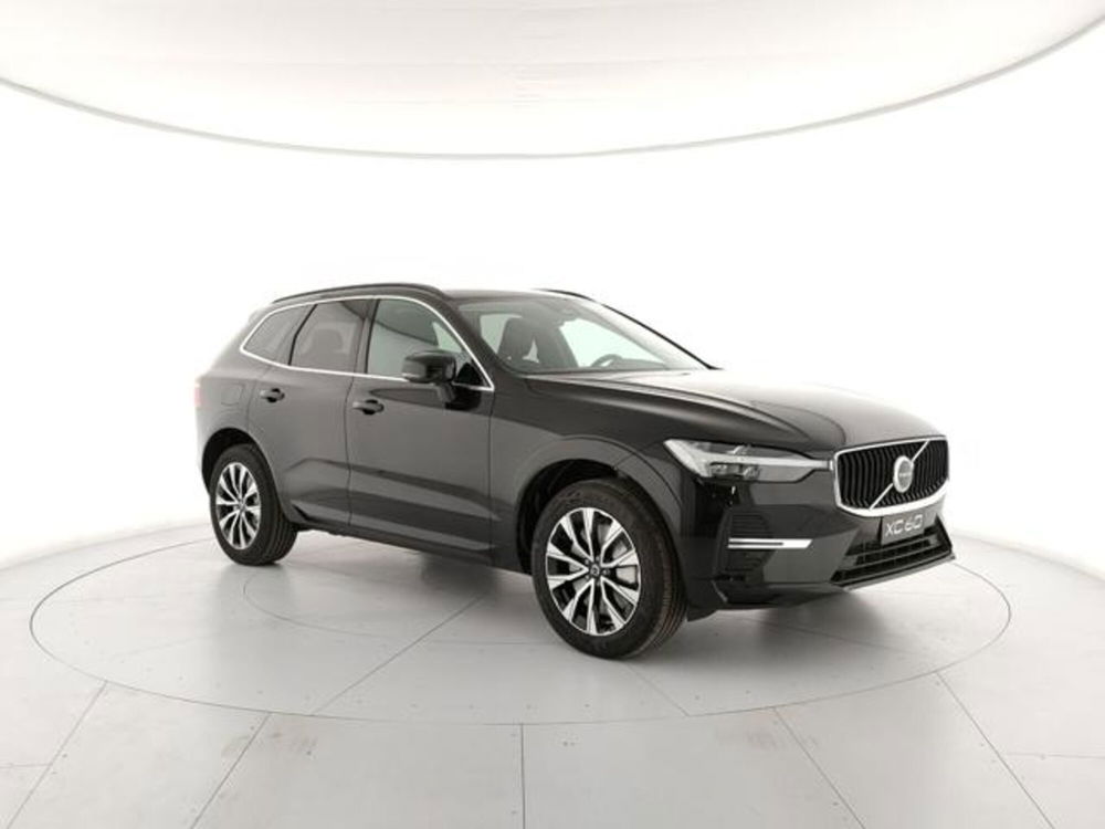 Volvo XC60 nuova a Modena (6)