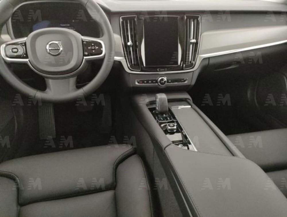 Volvo V90 nuova a Modena (14)