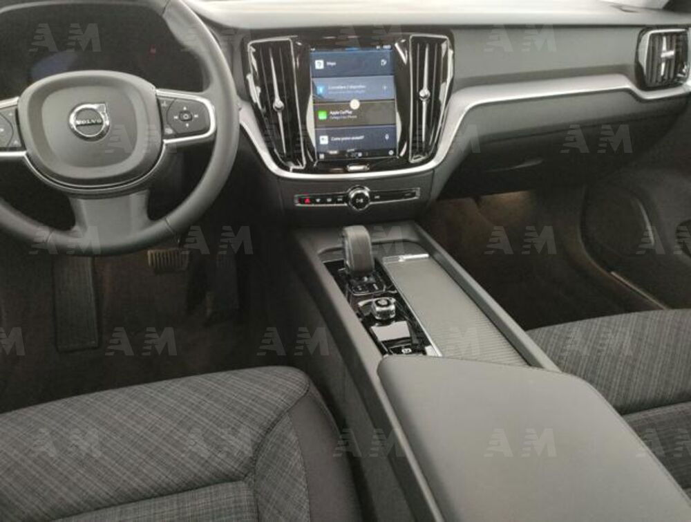 Volvo V60 nuova a Modena (14)