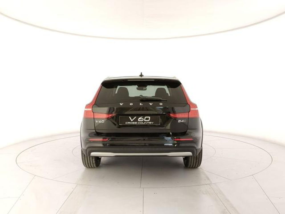 Volvo V60 Cross Country nuova a Modena (4)