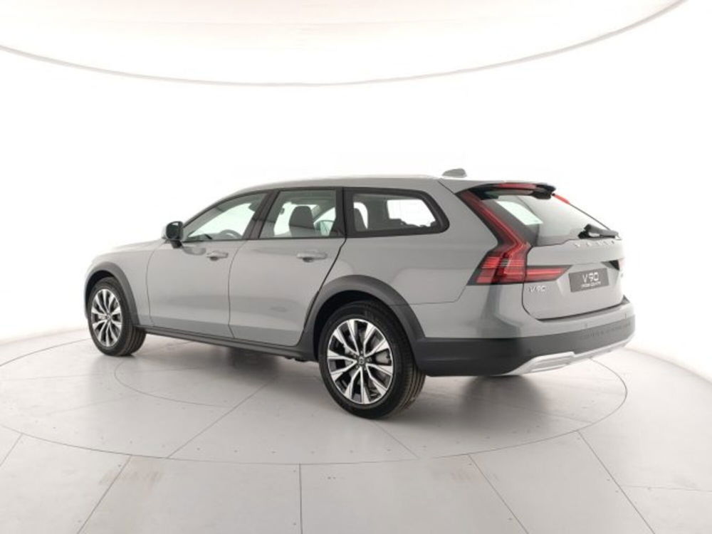 Volvo V90 Cross Country nuova a Modena (3)