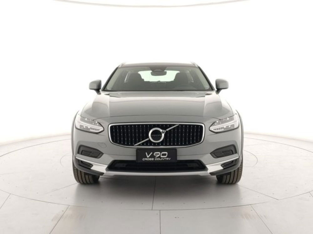 Volvo V90 Cross Country nuova a Modena (7)