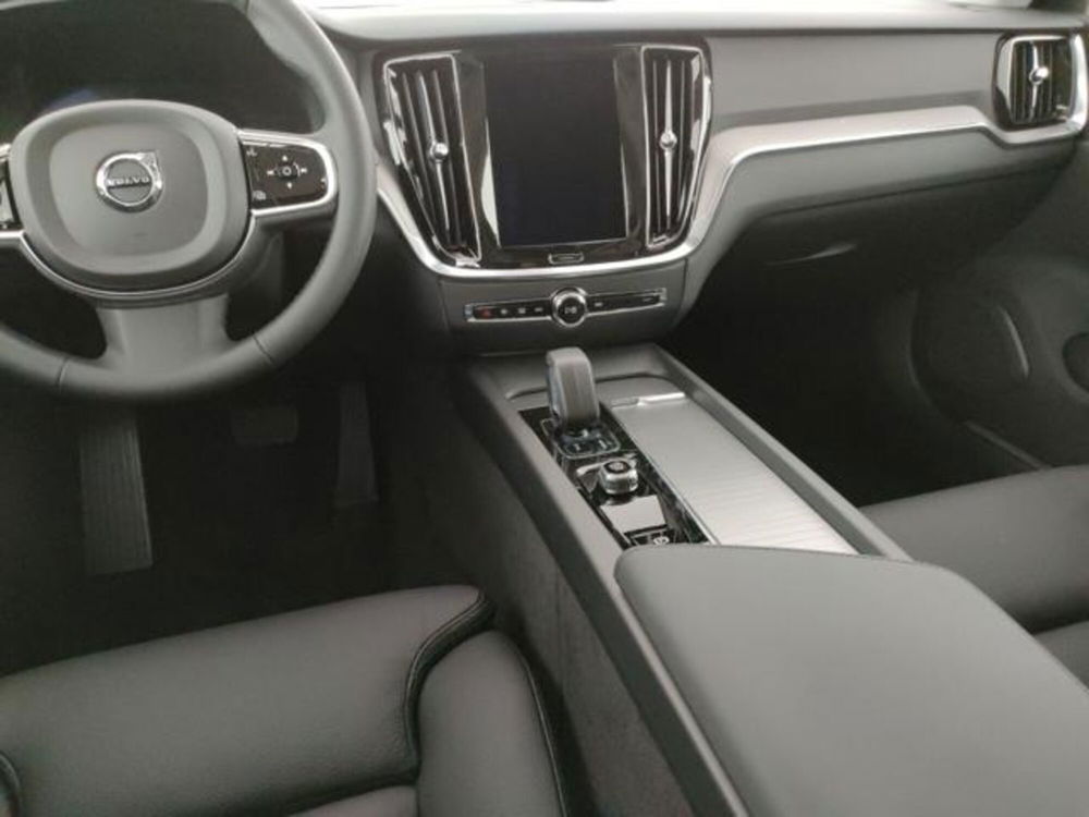 Volvo V60 Cross Country nuova a Modena (14)