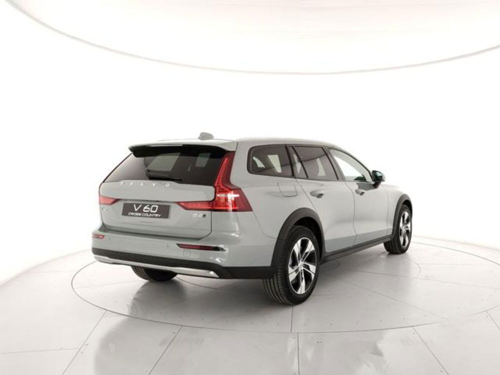 Volvo V60 Cross Country nuova a Modena (5)