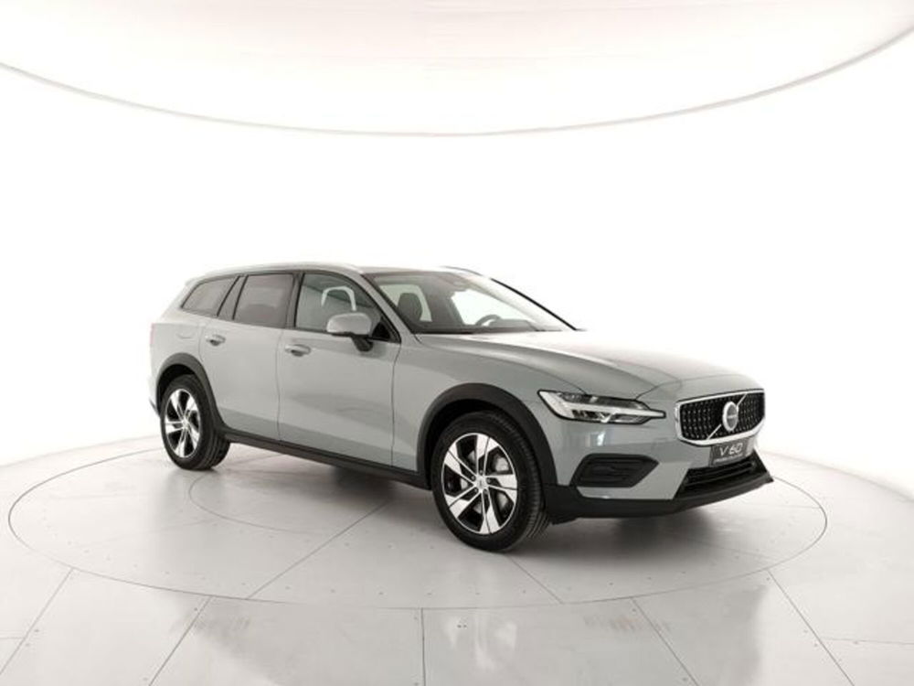 Volvo V60 Cross Country nuova a Modena (6)