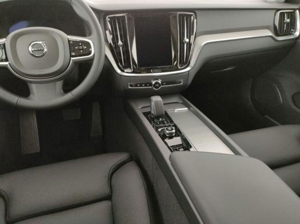 Volvo V60 Cross Country nuova a Modena (14)