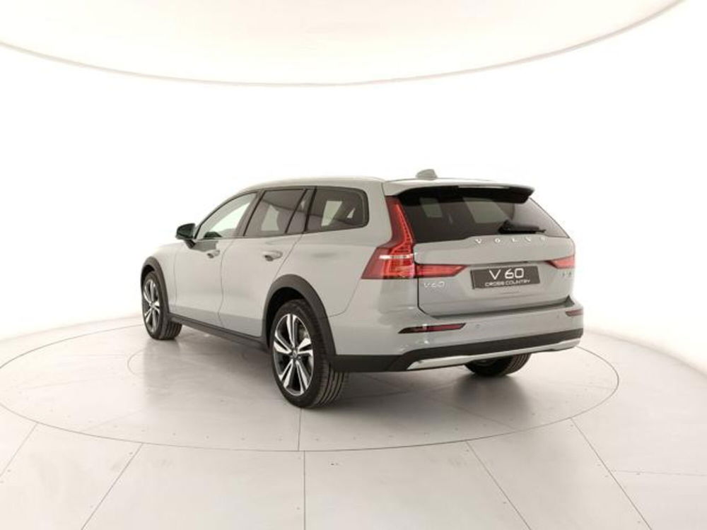 Volvo V60 Cross Country nuova a Modena (3)