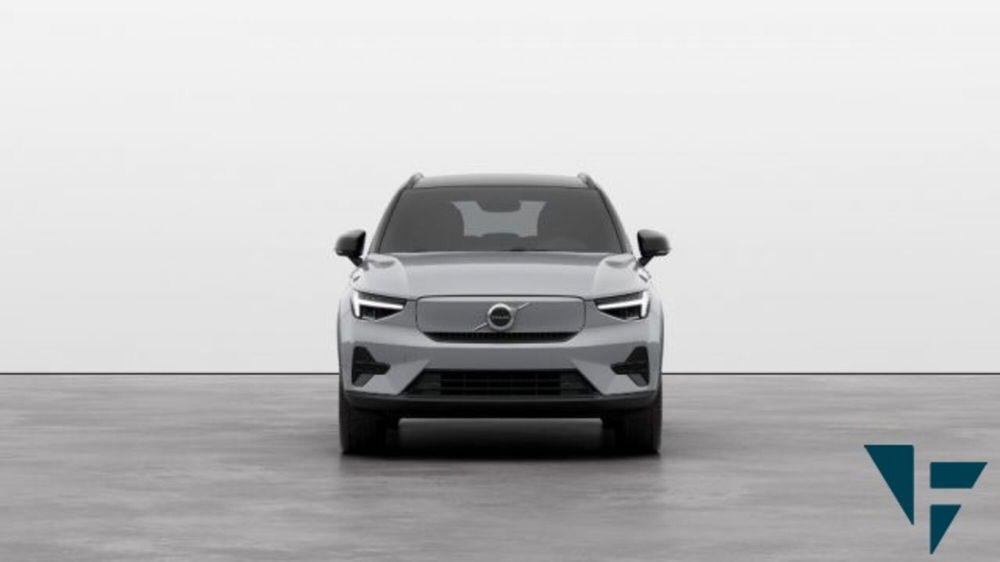 Volvo XC40 Recharge Pure Electric Single Motor RWD Core nuova a Tavagnacco (5)