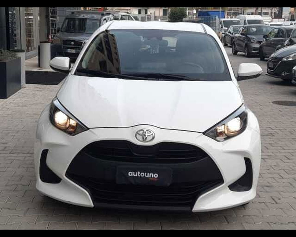 Toyota Yaris usata a Napoli (2)