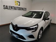 Renault Clio 1.0 tce Evolution 90cv del 2022 usata a Lecce