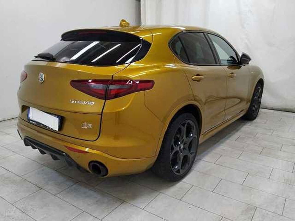 Alfa Romeo Stelvio usata a Cuneo (4)