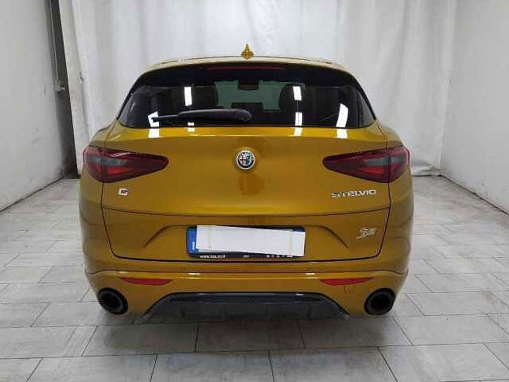 Alfa Romeo Stelvio usata a Cuneo (5)