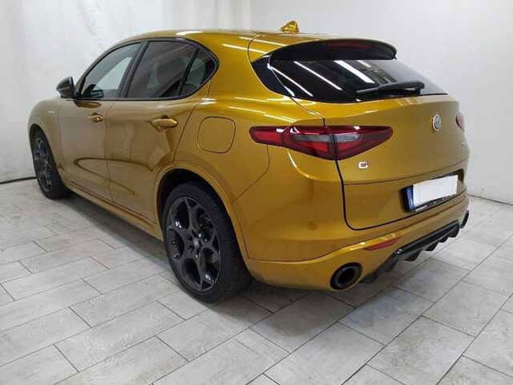 Alfa Romeo Stelvio usata a Cuneo (6)