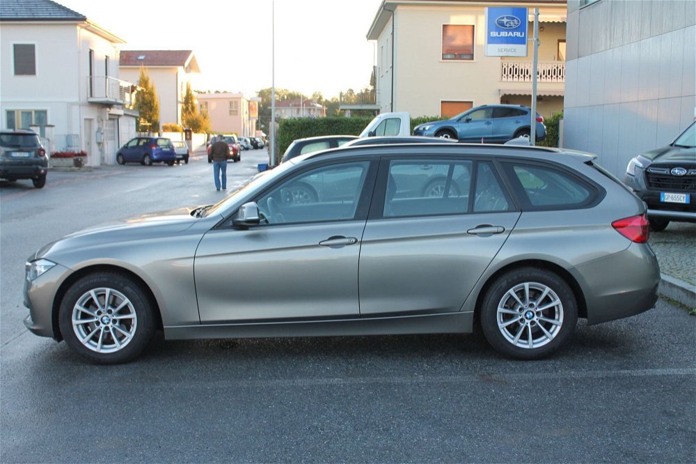 BMW Serie 3 Touring 320d xDrive  Business Advantage  del 2018 usata a Cuneo (2)